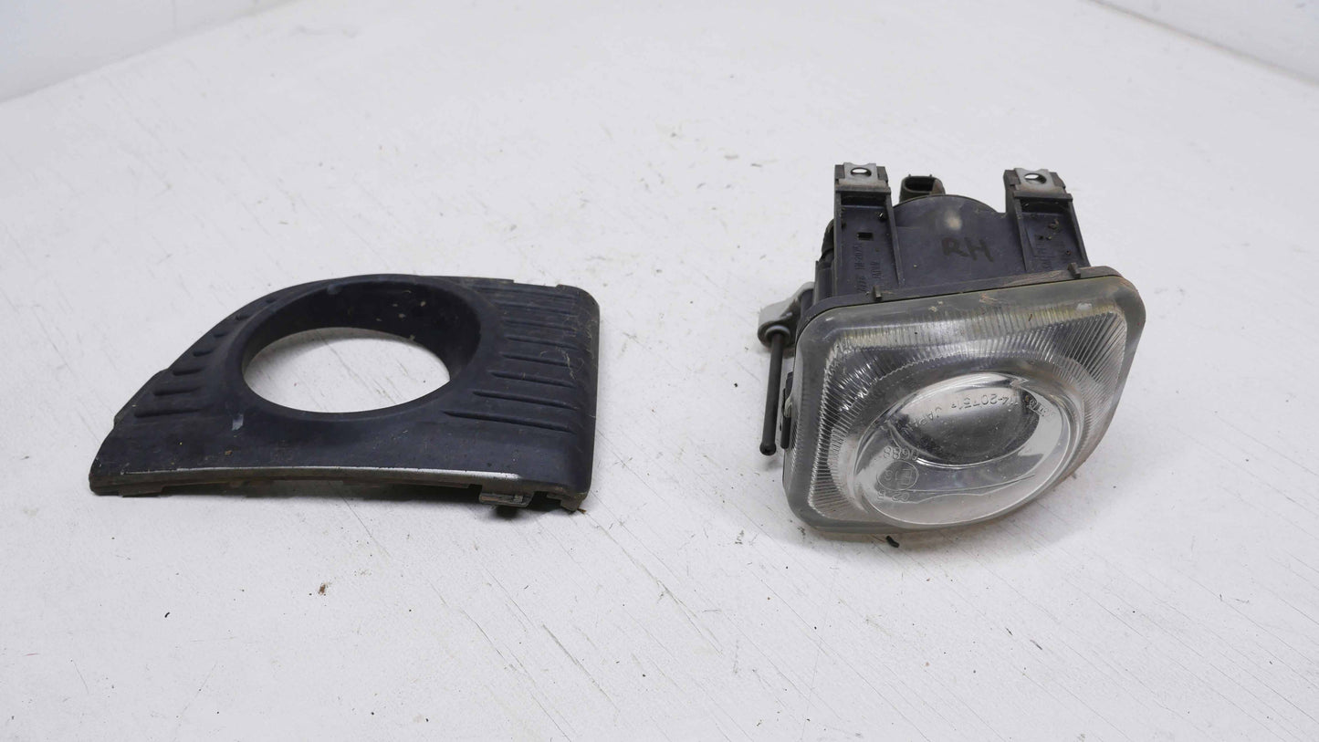 RH Bumper Fog Light and Cover - Fits Subaru Liberty Wagon BH 1998-2003