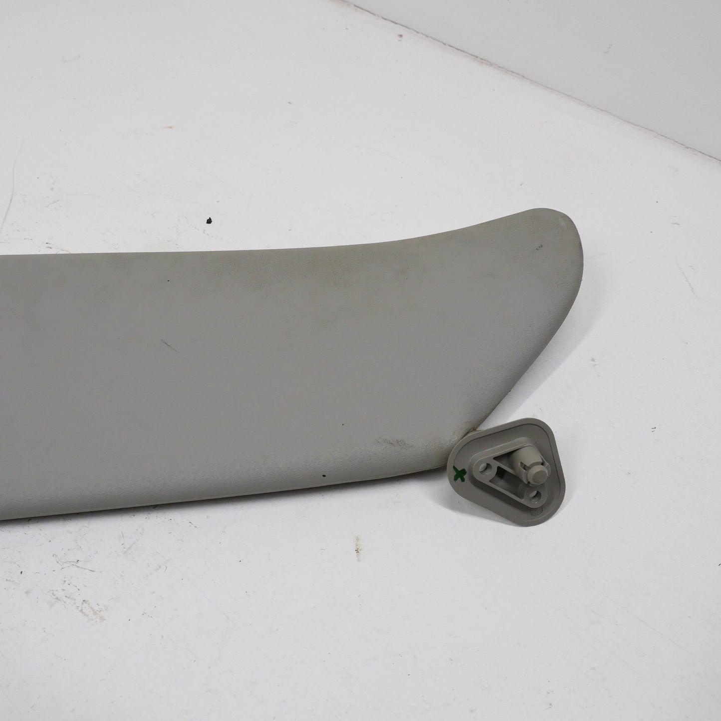 RH Sun Visor - Fits Ford Falcon AU SR 1998-2002