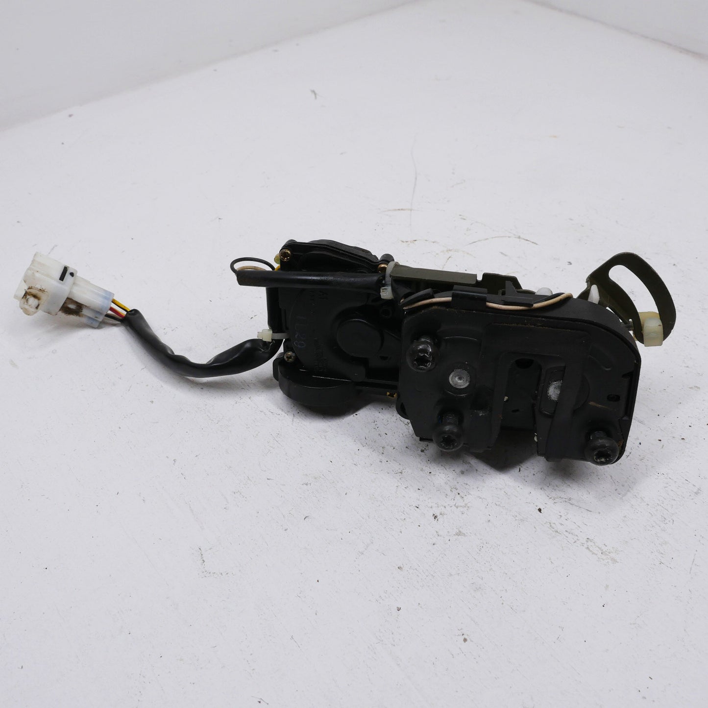 LH Rear Door Lock Latch Actuator - Fits Ford Falcon AU SR 1998-2002