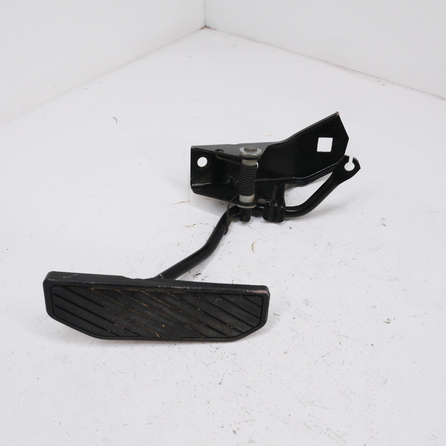 Accelerator Pedal - Fits Ford Falcon AU SR 1998-2002