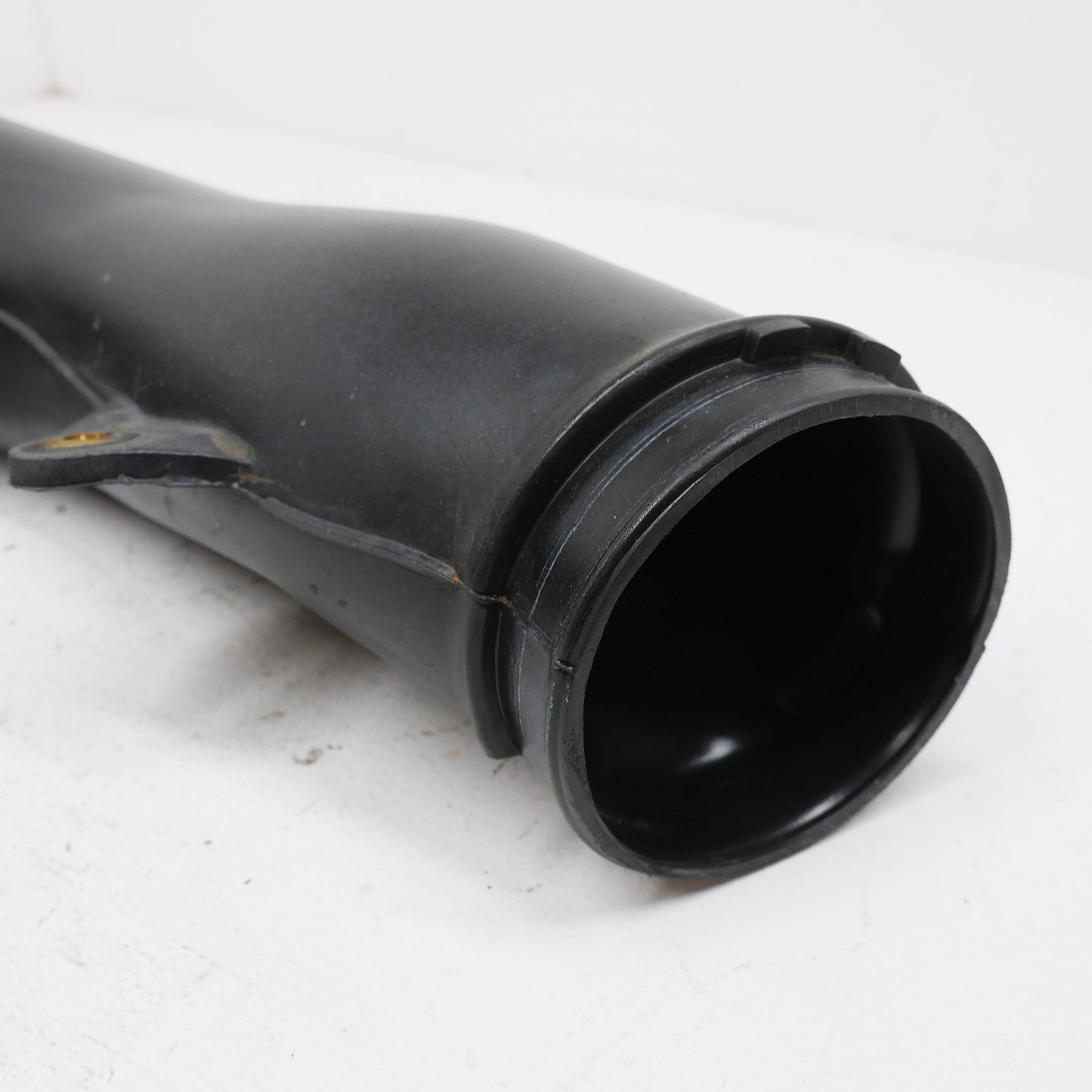 Top Intake Tube AU3 - Fits Ford Falcon AU SR 1998-2002