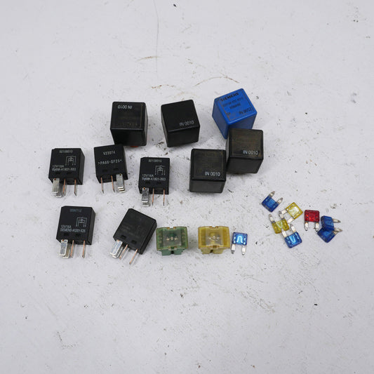 Assorted Engine Bay Fuses and Relays - Fits Holden Commodore VT 1997-2000