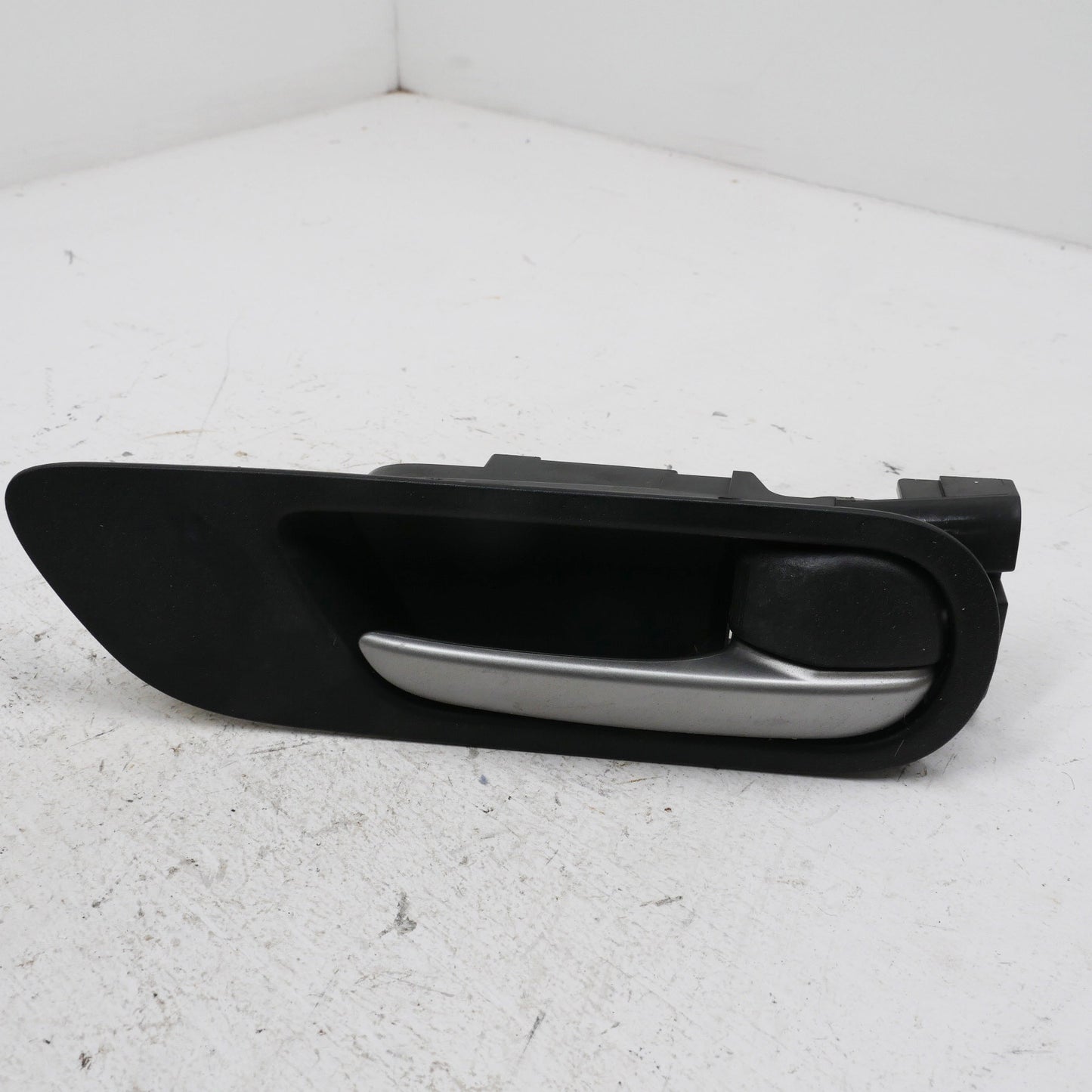 RH Front Interior Door Handle - Fits Mazda 3 BL 2010-2013