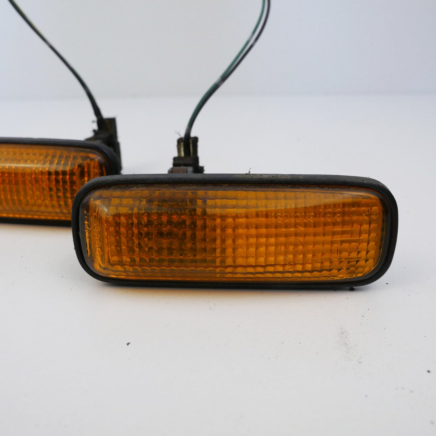 2 x Guard Indicator Lights - Fits Honda CRV RD1 SUV Gen1 1997-2001