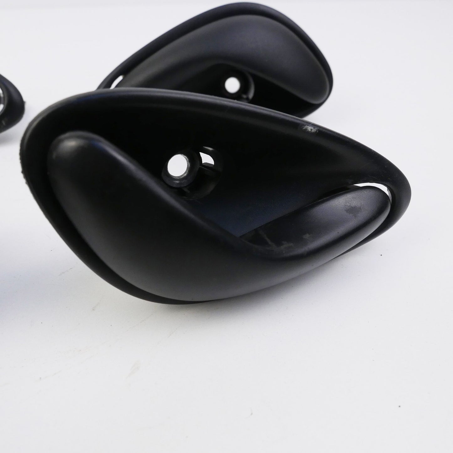 Interior Door Handle Set Black - Fits Holden Commodore VZ 2004-2006