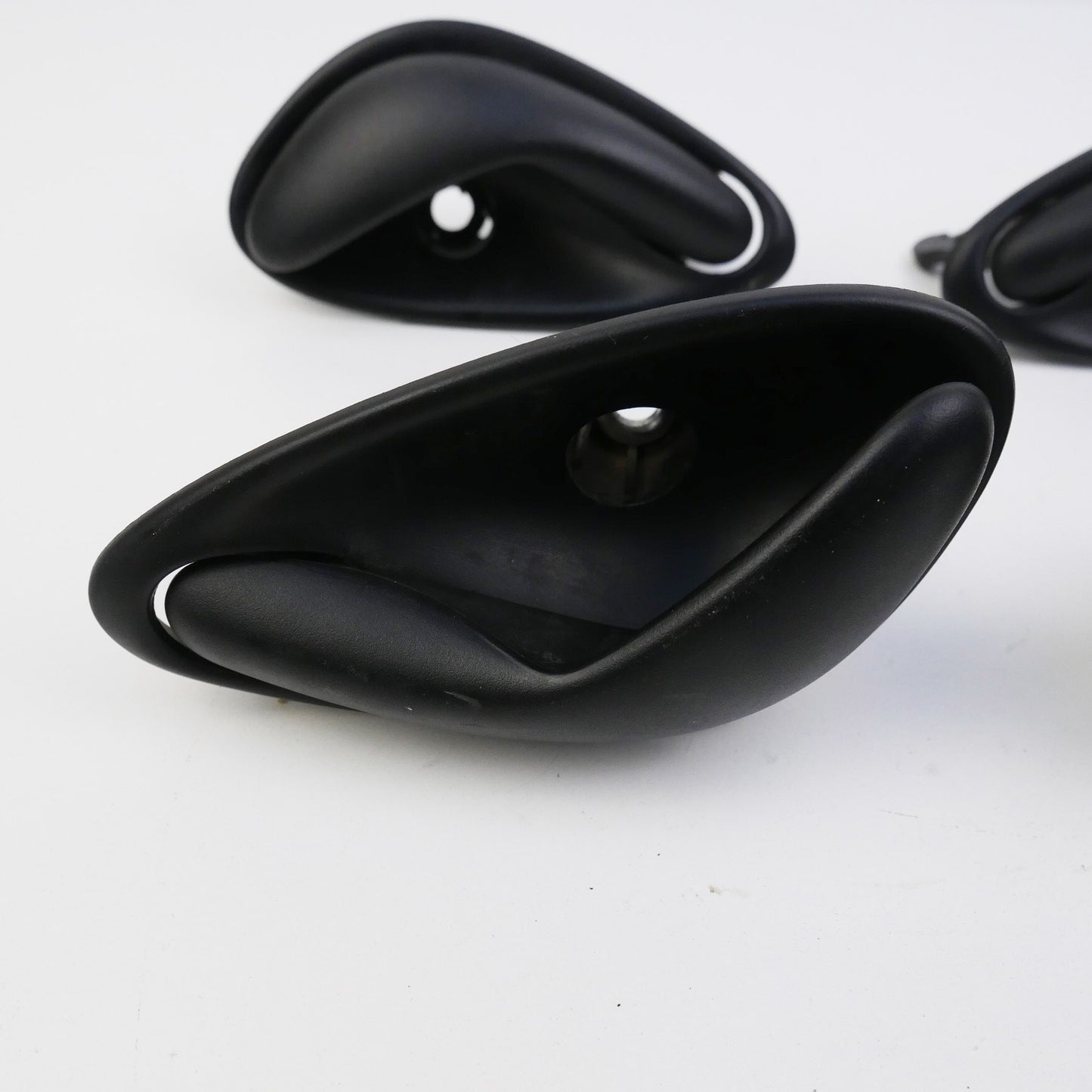 Interior Door Handle Set Black - Fits Holden Commodore VZ 2004-2006