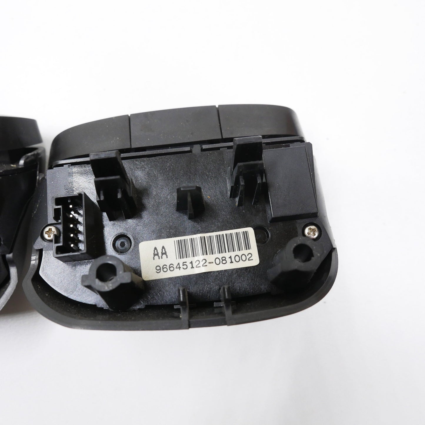 Steering Wheel Stereo Cruise Controls (Un Tested) - Fits Holden Epica EP CDX 2.5L 2007-2011