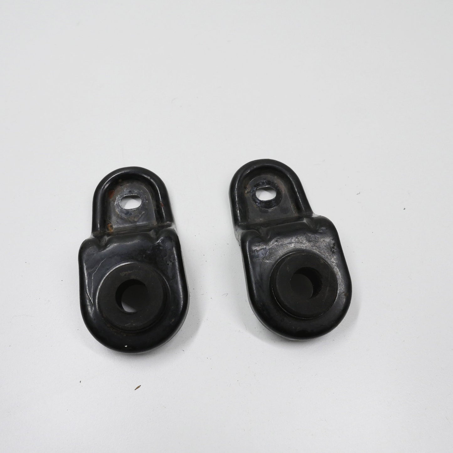 Top Radiator Rubber Mounts - Fits Holden Epica EP CDX 2.5L 2007-2011