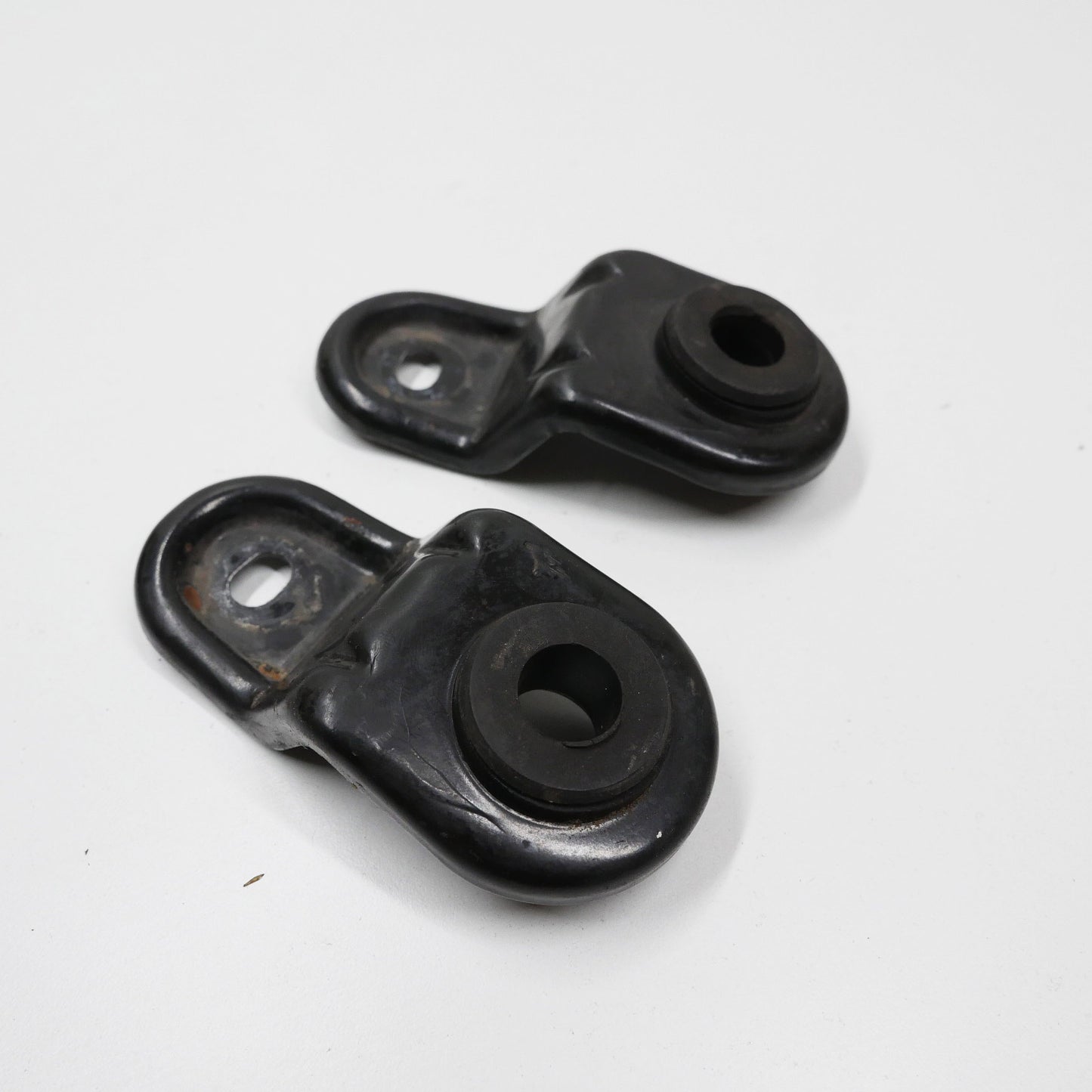 Top Radiator Rubber Mounts - Fits Holden Epica EP CDX 2.5L 2007-2011