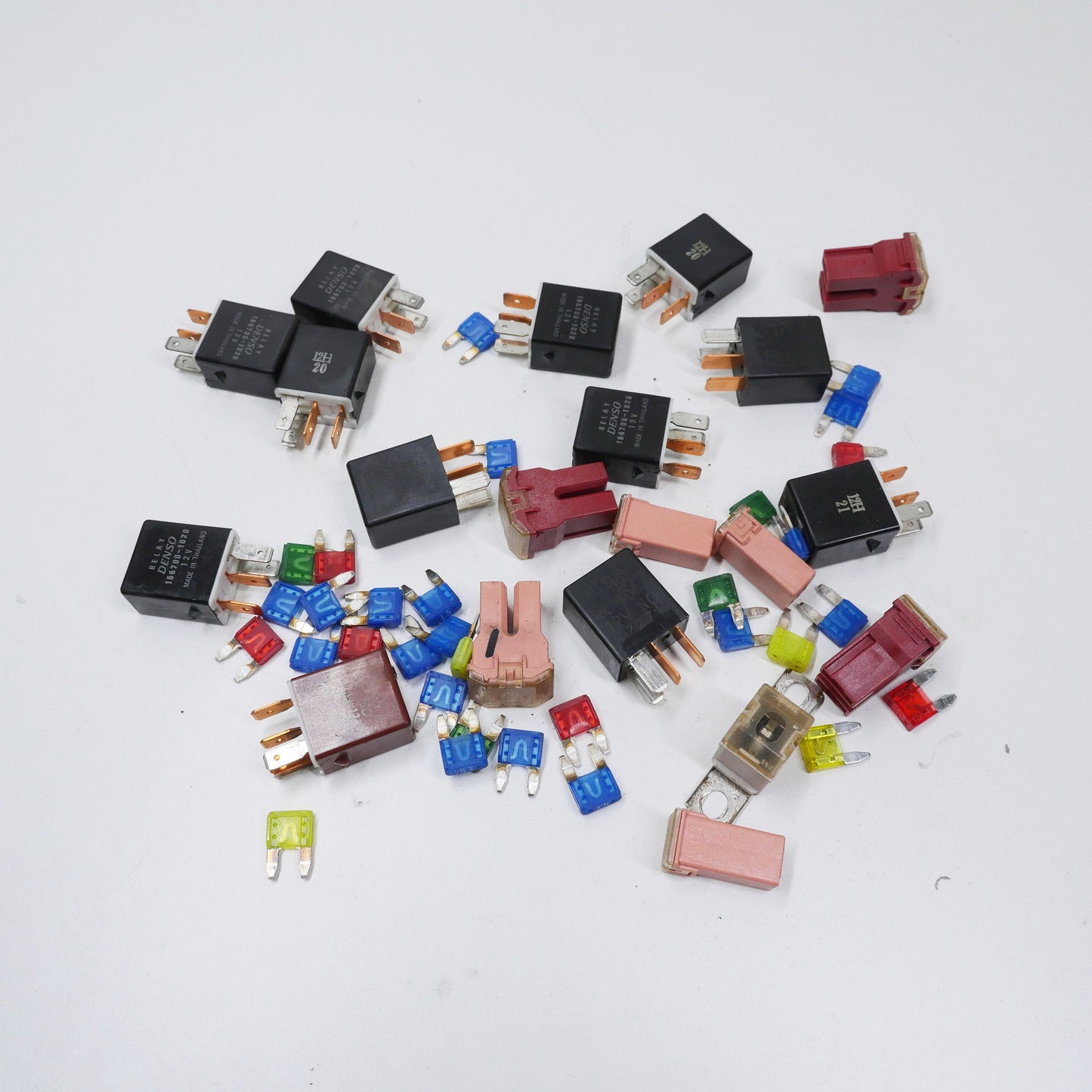 Assorted Fuses and Relays - Fits Subaru Forester SG EJ25 2002-2008