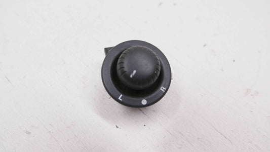 Mirror Adjustment Knob Switch - Fits Ford Falcon AU 1998-2002